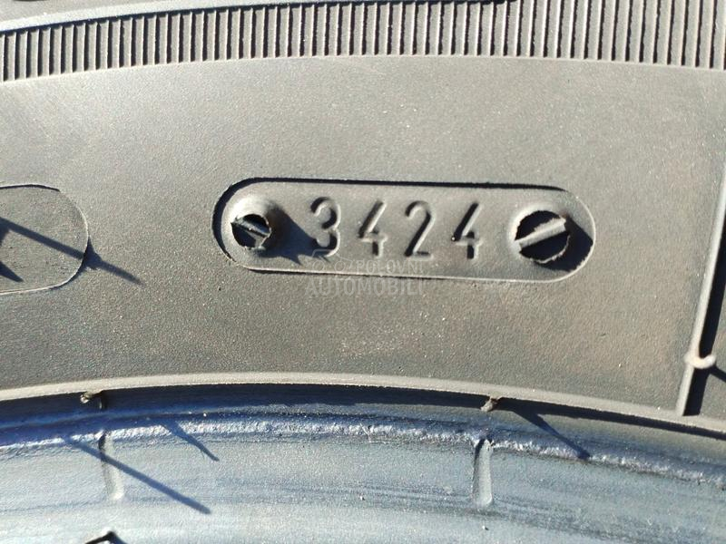 Taurus 215/60 R16 Zimska