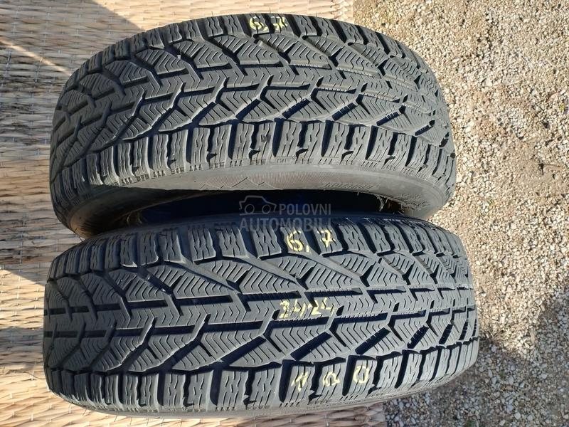 Taurus 215/60 R16 Zimska