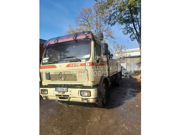 Mercedes Benz 2238