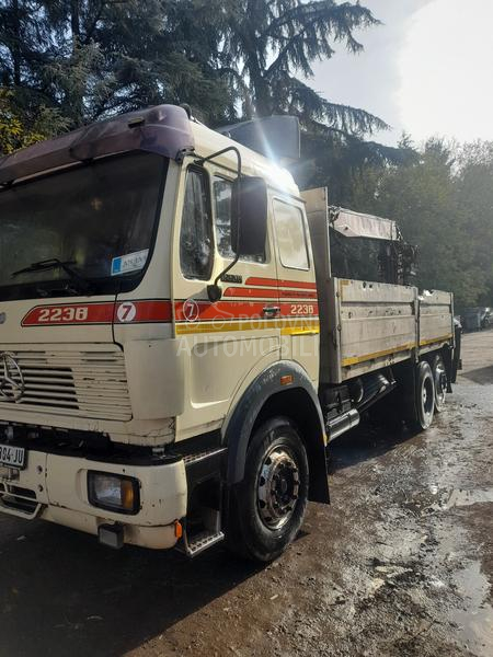 Mercedes Benz 2238