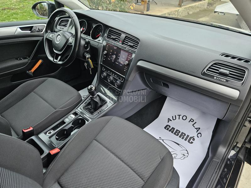 Volkswagen Golf 7 1.0 TSI