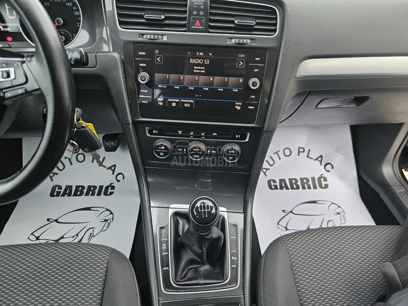 Volkswagen Golf 7 1.0 TSI