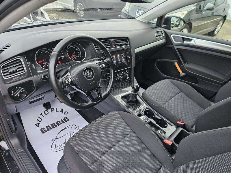 Volkswagen Golf 7 1.0 TSI