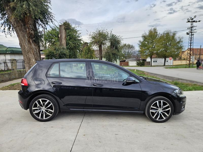 Volkswagen Golf 7 1.0 TSI