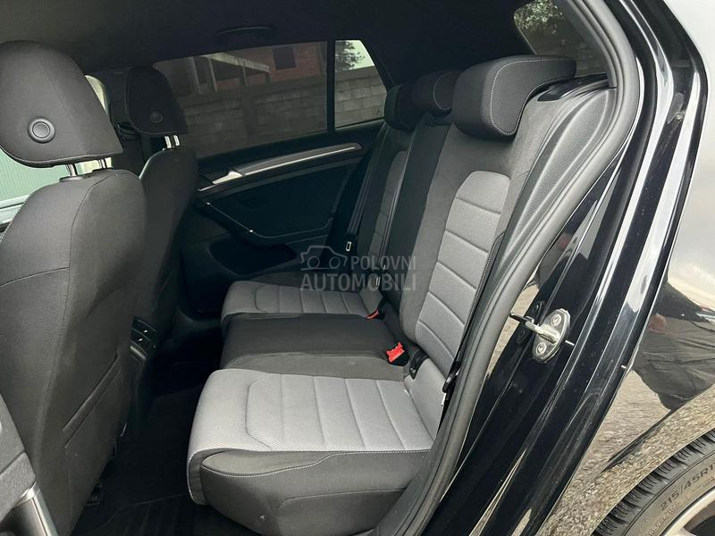 Volkswagen Golf 7 R LINE