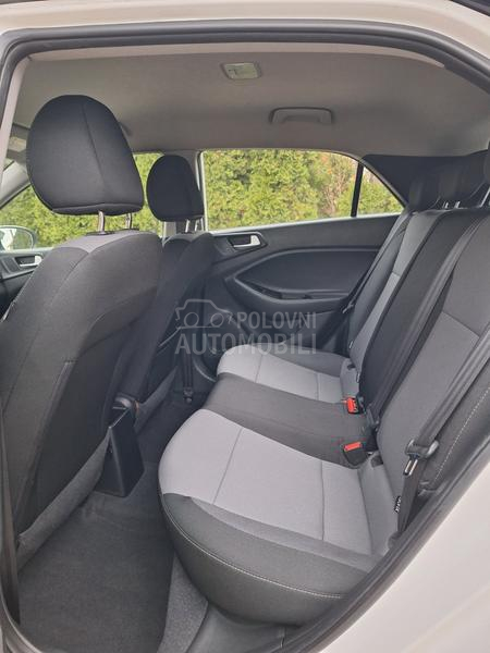 Hyundai i20 1.2 B.e.n.z.i.n
