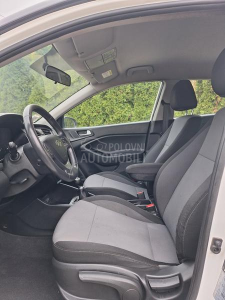 Hyundai i20 1.2 B.e.n.z.i.n