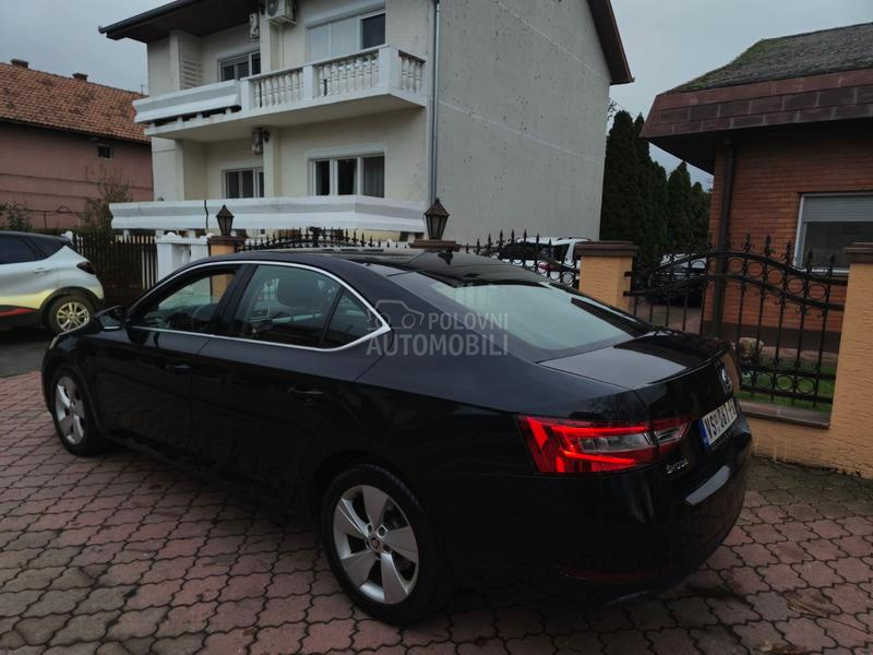 Škoda Superb 2.0 TDI DSG DIODA