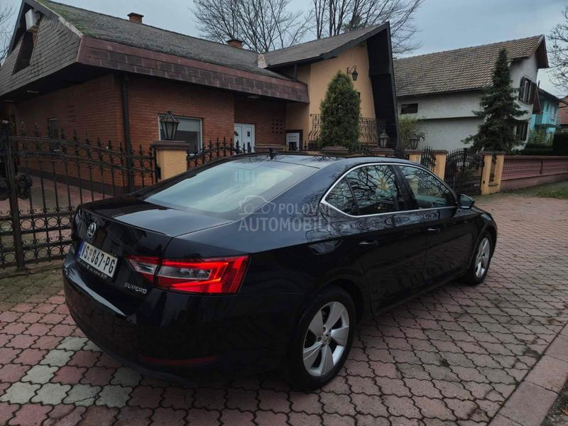 Škoda Superb 2.0 TDI DSG DIODA