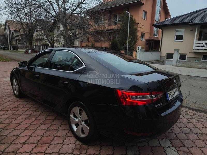 Škoda Superb 2.0 TDI DSG DIODA