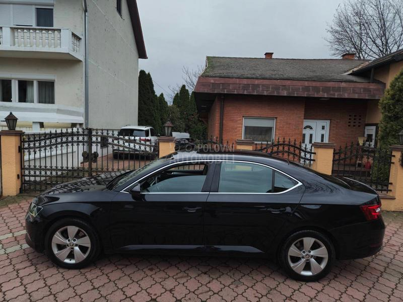 Škoda Superb 2.0 TDI DSG DIODA