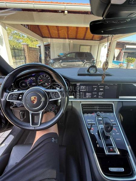 Porsche Panamera 4 E-Hybrid 462