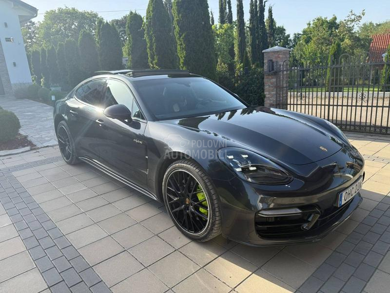 Porsche Panamera 4 E-Hybrid 462