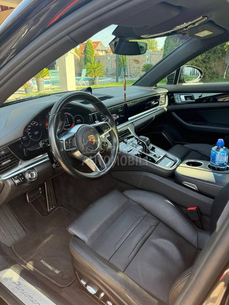 Porsche Panamera 4 E-Hybrid 462