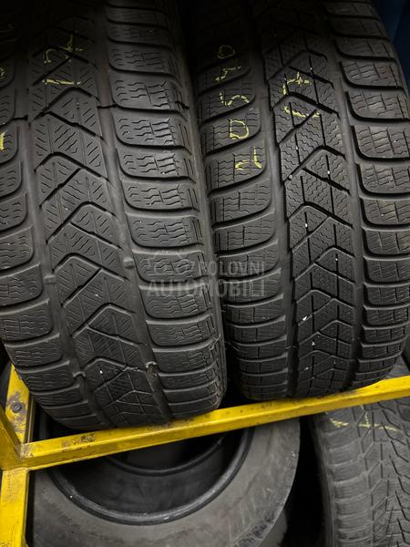 Pirelli 205/40 R17 Zimska