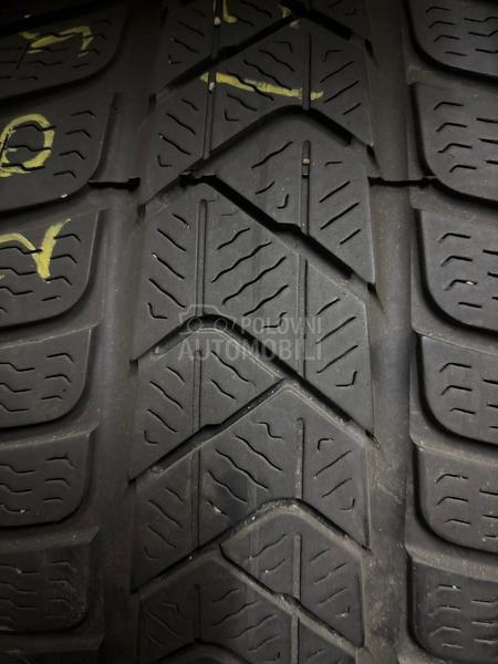 Pirelli 205/40 R17 Zimska