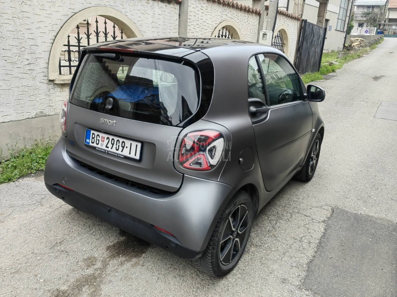 Smart ForTwo Elektro MAT sivi JBL