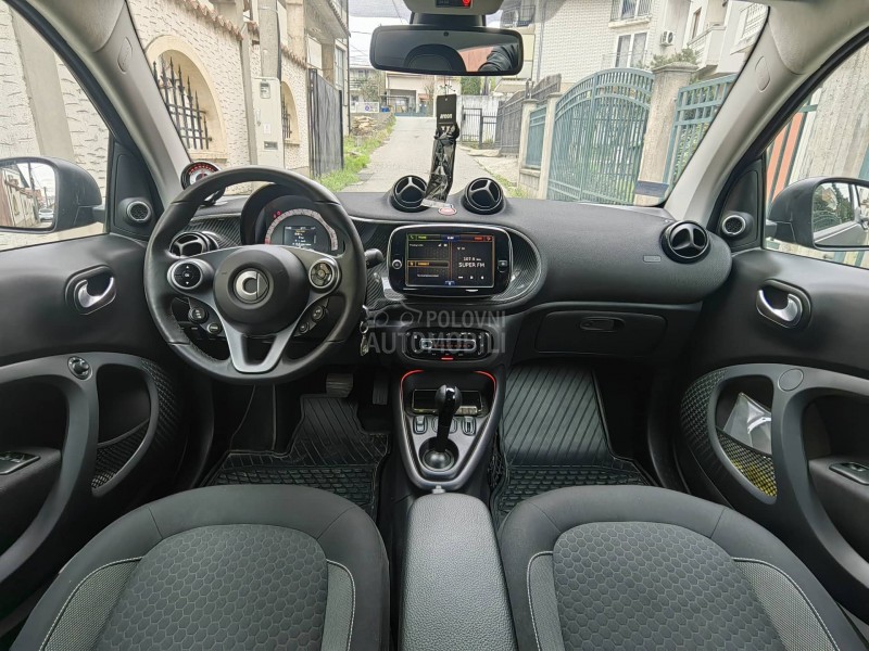 Smart ForTwo Elektro MAT sivi JBL