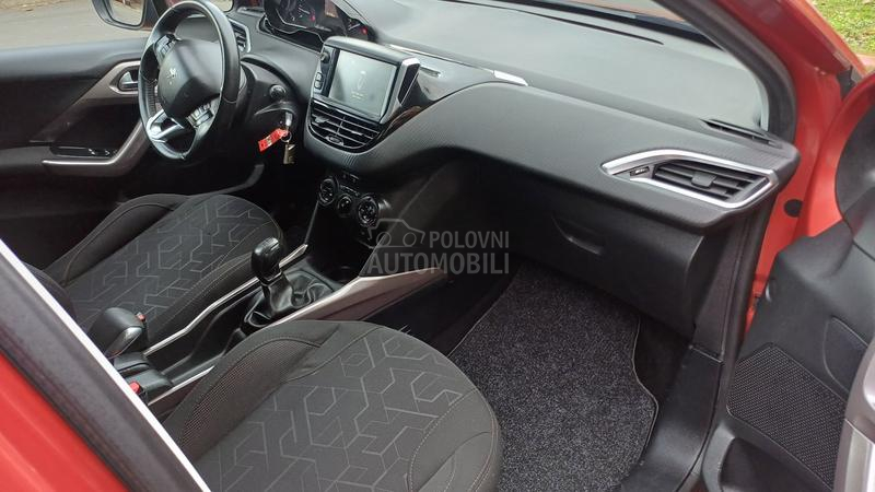 Peugeot 2008 1.6 hdi  nov nov
