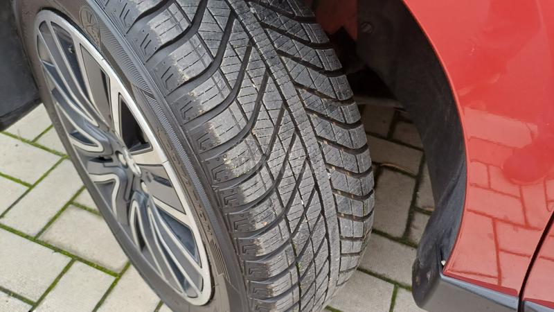 Peugeot 2008 1.6 hdi  nov nov