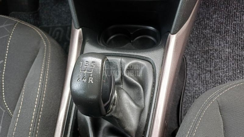 Peugeot 2008 1.6 hdi  nov nov