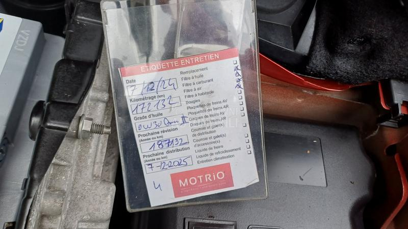 Peugeot 2008 1.6 hdi  nov nov