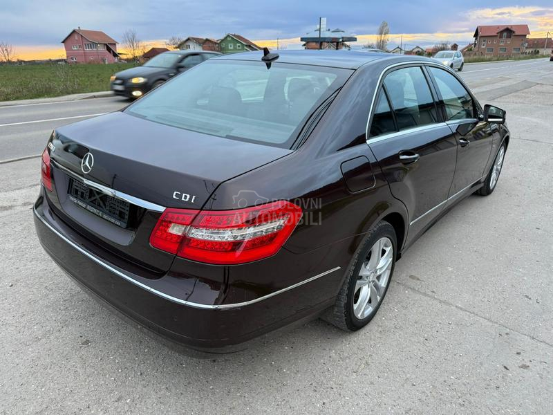 Mercedes Benz E 200 AVANTGARDE/XENON