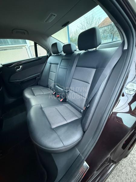 Mercedes Benz E 200 AVANTGARDE/XENON