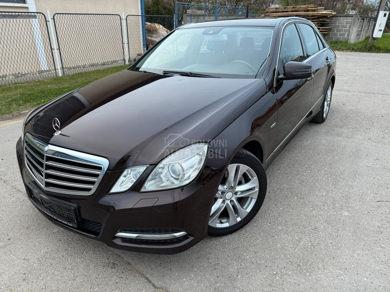 Mercedes Benz E 200 AVANTGARDE/XENON