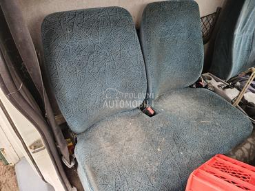 DAF LF duplo sedište