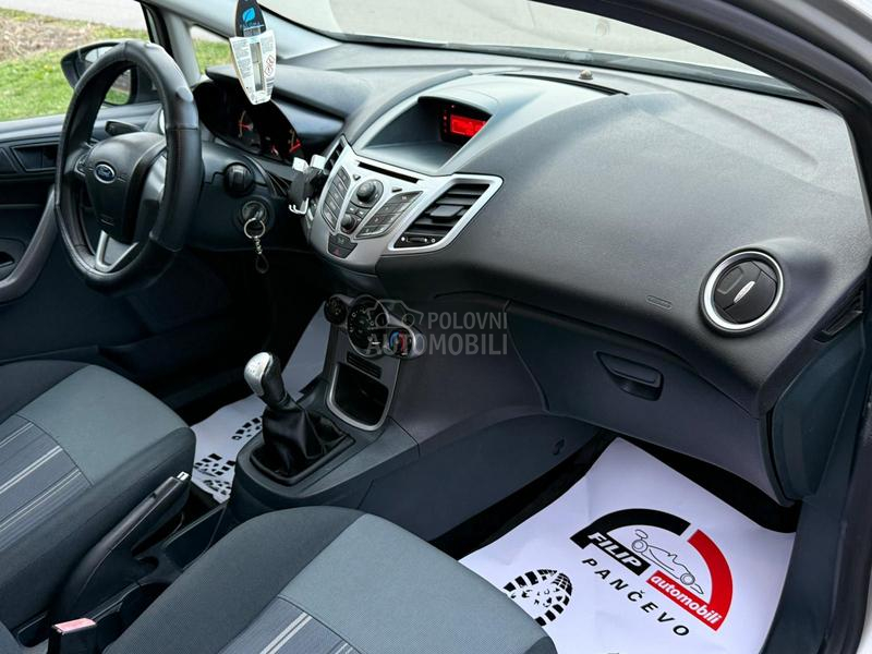 Ford Fiesta 1.2 B T O P