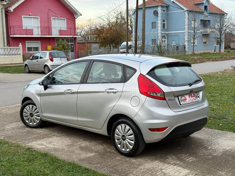 Ford Fiesta 1.2 B T O P