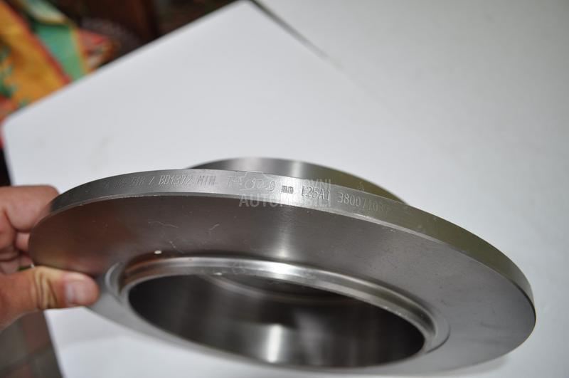 Bosch zadnji diskovi 2 L359