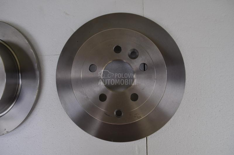 Bosch zadnji diskovi 2 L359