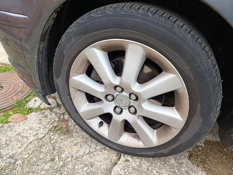 Toyota Avensis 1.8