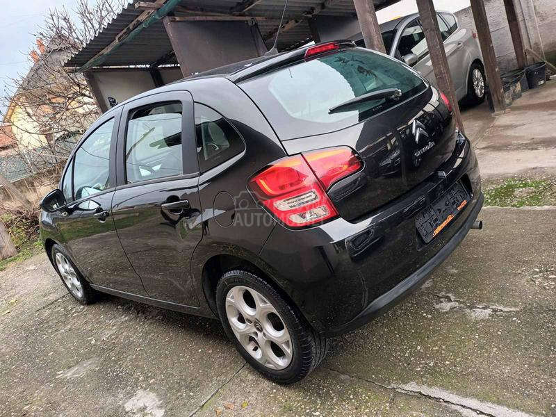 Citroen C3 1.1b // 44 k w