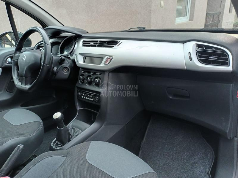 Citroen C3 1.1b // 44 k w