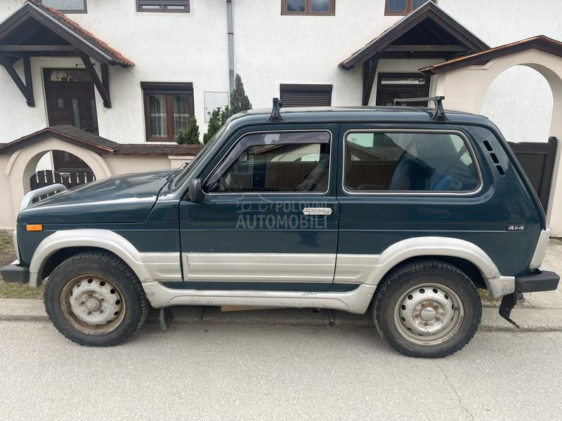Lada Niva 