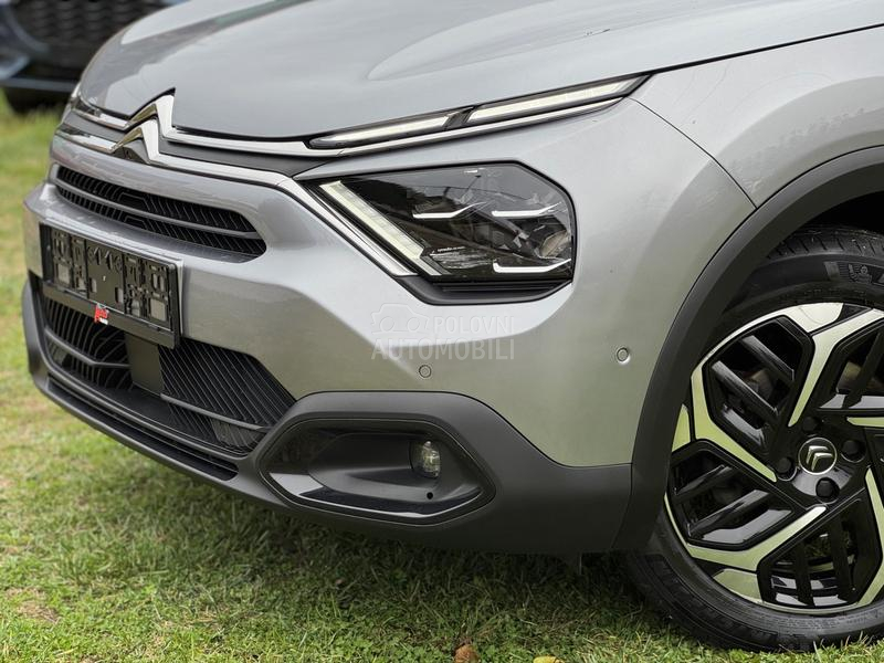 Citroen C4 SHINE PANO/360KAM