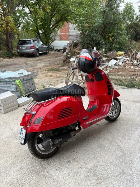 Vespa Gts 300