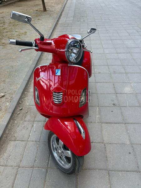 Vespa Gts 300