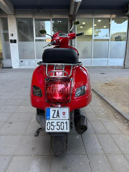 Vespa Gts 300