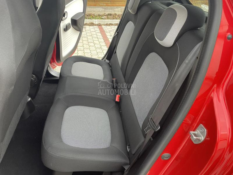 Renault Twingo 1,0 27700 K M