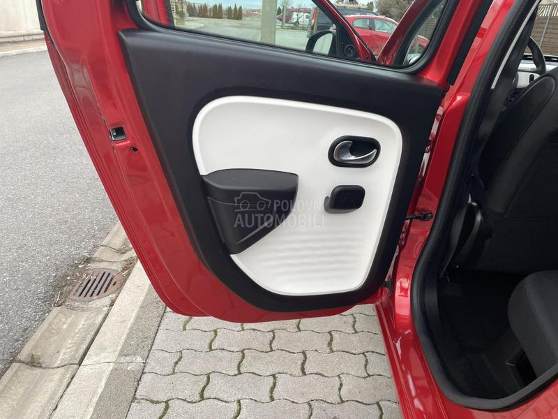 Renault Twingo 1,0 27700 K M