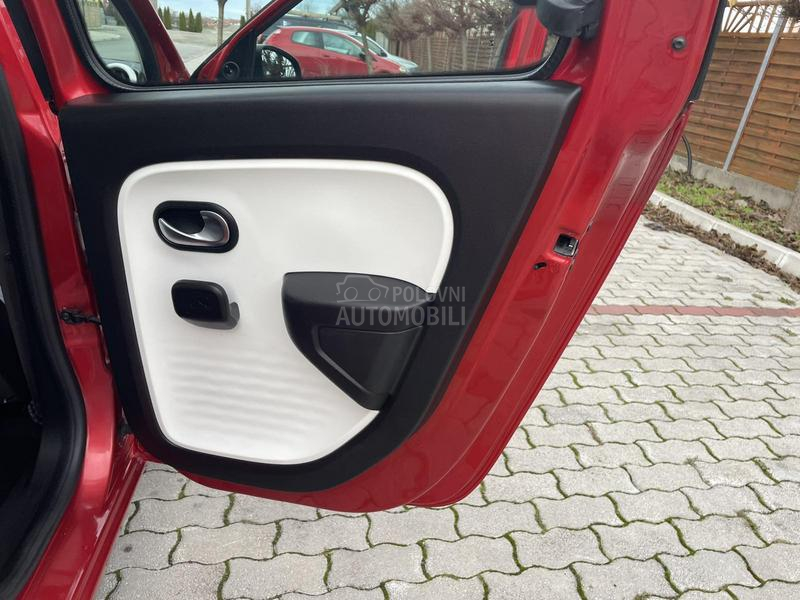 Renault Twingo 1,0 27700 K M