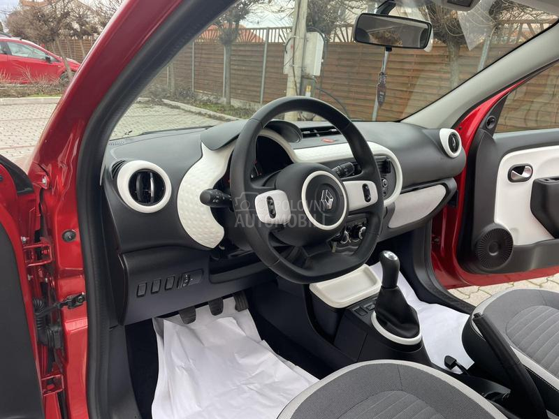 Renault Twingo 1,0 27700 K M