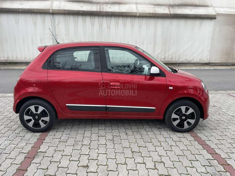 Renault Twingo 1,0 27700 K M