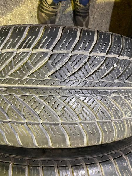 Goodyear 245/45 R18 Zimska