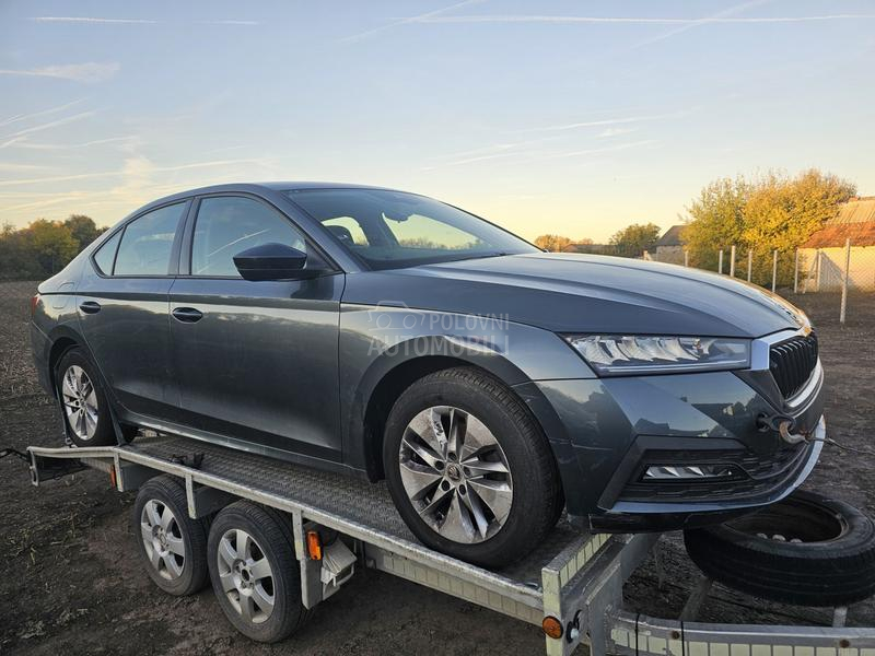 Škoda Octavia 2021. god. -  kompletan auto u delovima