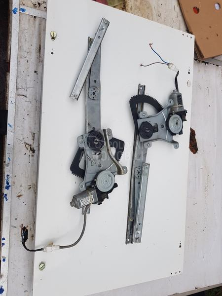 PODIZAČ PREDNJI LIMUZINA